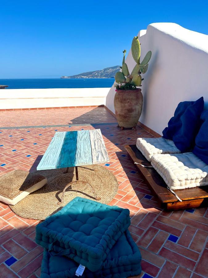 Antica Dimora Santa Marina Salina Bed & Breakfast Exterior foto