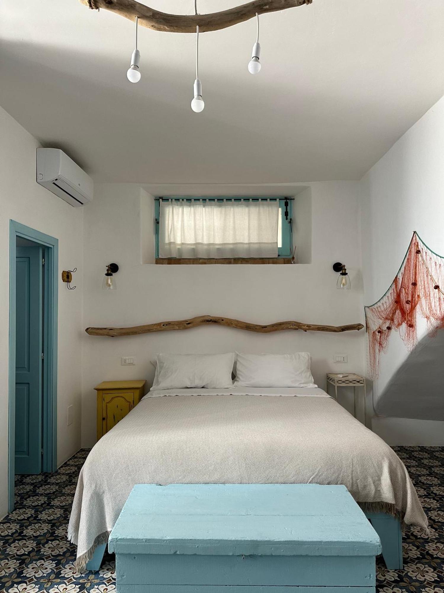 Antica Dimora Santa Marina Salina Bed & Breakfast Exterior foto